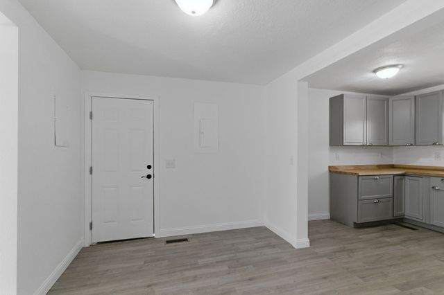 416 Powell St, Paris, TN 38242