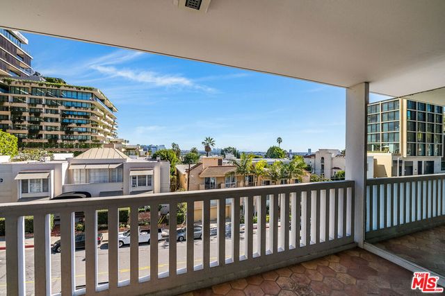 999 N Doheny Drive 306, West Hollywood, CA 90069