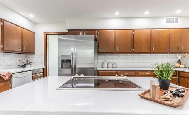 7599 Meadow Lane, Newburgh, IN 47630