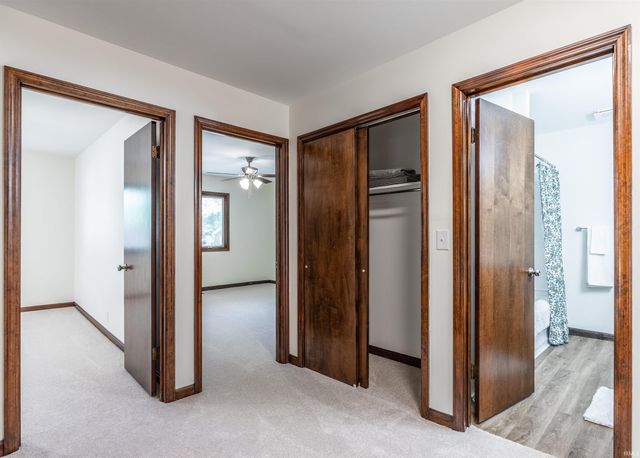 7599 Meadow Lane, Newburgh, IN 47630