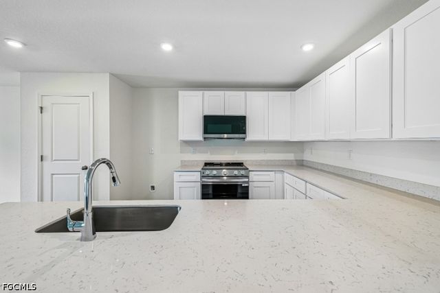 25346 CADIZ DR, Punta Gorda, FL 33955