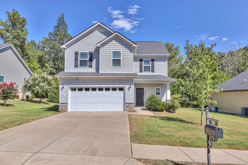 769 Garland Dr, Hermitage, TN 37076