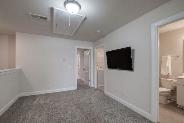 857 Longleaf Ln, Columbia, TN 38401