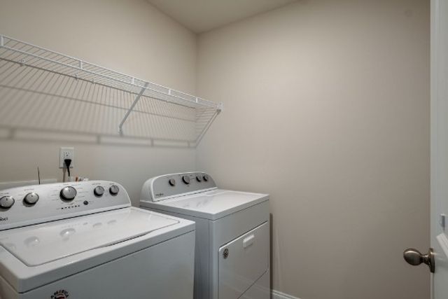 857 Longleaf Ln, Columbia, TN 38401