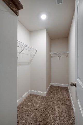 857 Longleaf Ln, Columbia, TN 38401