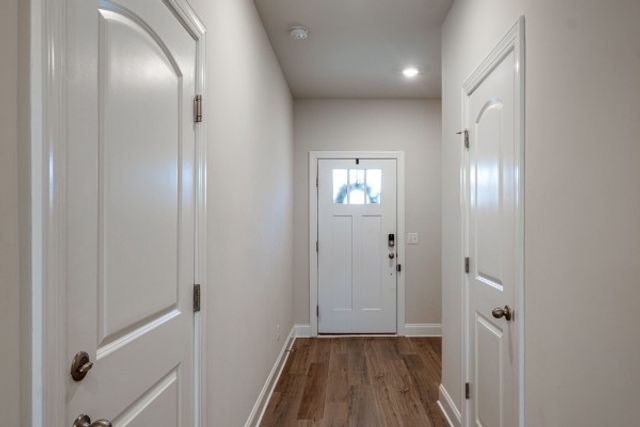 857 Longleaf Ln, Columbia, TN 38401