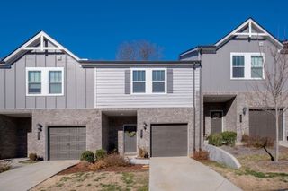 857 Longleaf Ln, Columbia, TN 38401