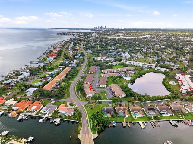 4570 OVERLOOK DRIVE NE 284, St Petersburg, FL 33703