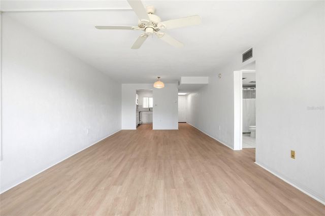 4570 OVERLOOK DRIVE NE 284, St Petersburg, FL 33703