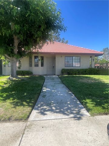 19170 Palo Verde Drive, Apple Valley, CA 92308