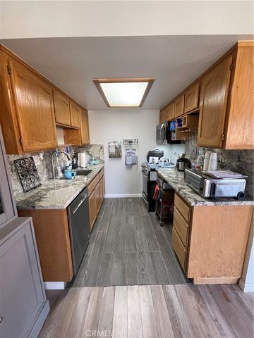 19170 Palo Verde Drive, Apple Valley, CA 92308