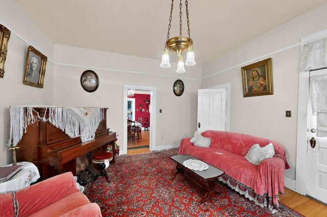 1224 12th Street NW, Albuquerque, NM 87104