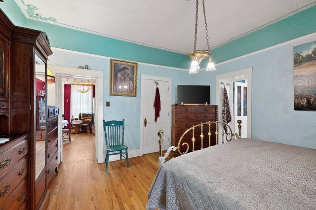 1224 12th Street NW, Albuquerque, NM 87104