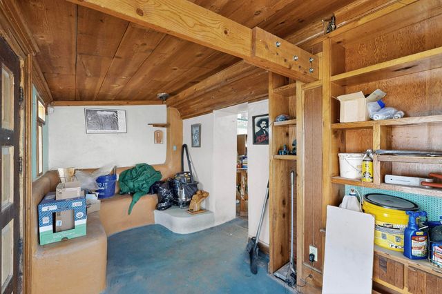 1224 12th Street NW, Albuquerque, NM 87104