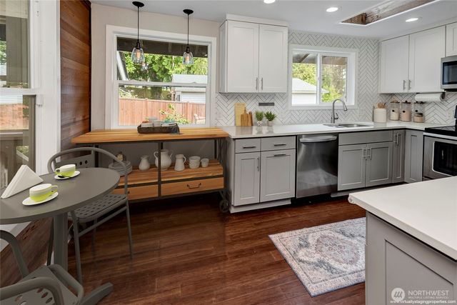 7811 Grant Drive #B, Everett, WA 98203