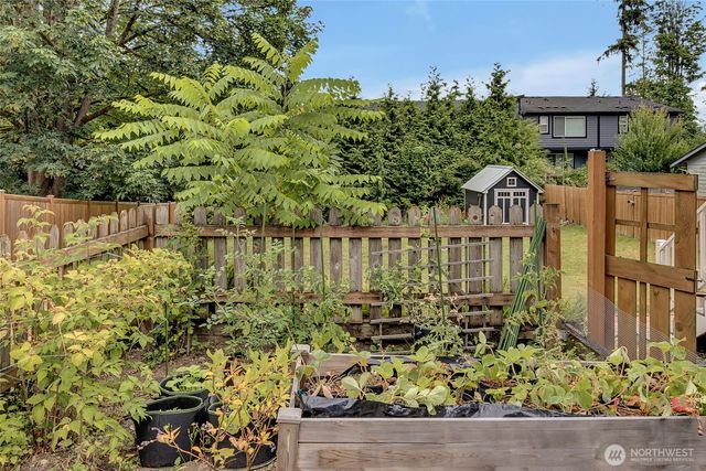 7811 Grant Drive #B, Everett, WA 98203