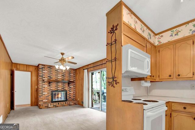 5597 Bob White Circle NW, Lilburn, GA 30047