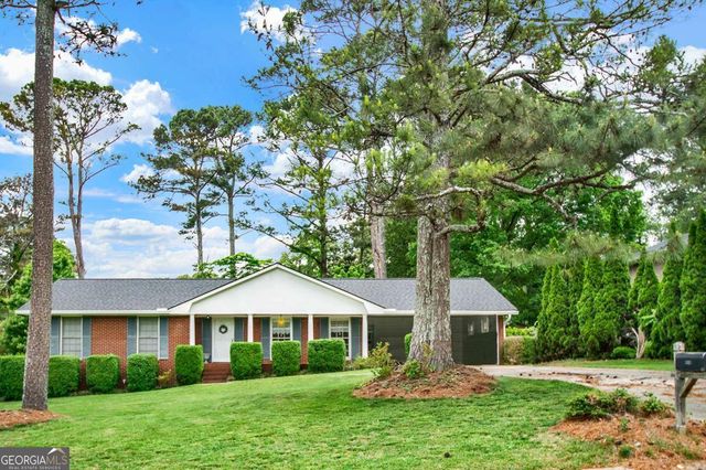 5597 Bob White Circle NW, Lilburn, GA 30047