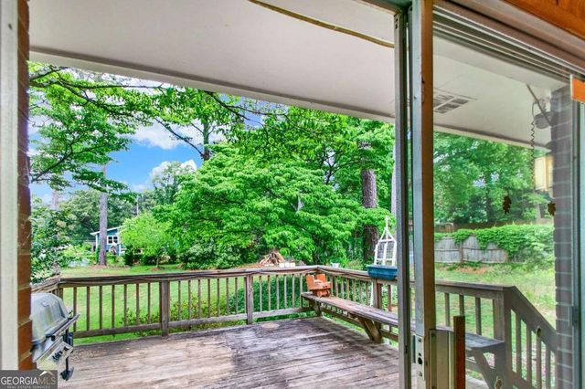 5597 Bob White Circle NW, Lilburn, GA 30047