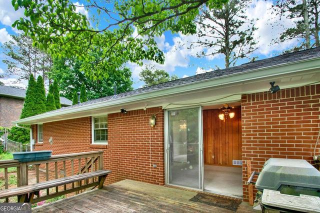 5597 Bob White Circle NW, Lilburn, GA 30047