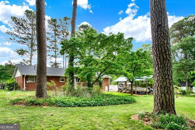 5597 Bob White Circle NW, Lilburn, GA 30047