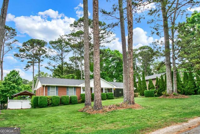5597 Bob White Circle NW, Lilburn, GA 30047