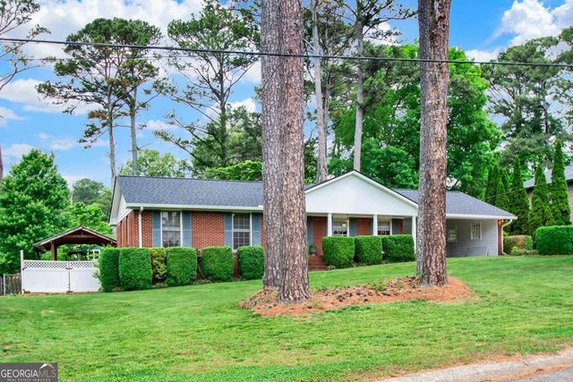5597 Bob White Circle NW, Lilburn, GA 30047