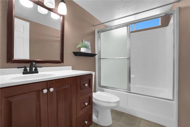 3332 Fallenleaf, Corona, CA 92882