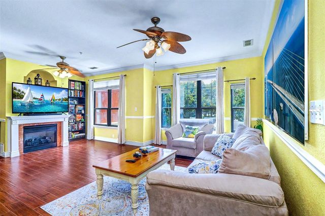 2746 VIA TIVOLI 122B, Clearwater, FL 33764