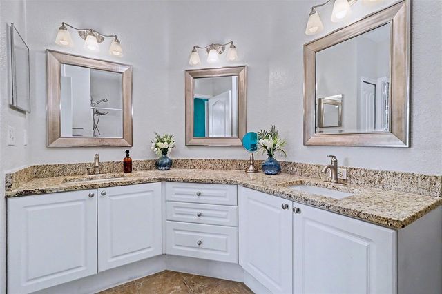 2746 VIA TIVOLI 122B, Clearwater, FL 33764