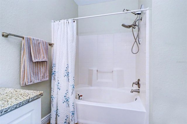 2746 VIA TIVOLI 122B, Clearwater, FL 33764