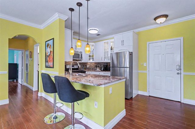 2746 VIA TIVOLI 122B, Clearwater, FL 33764