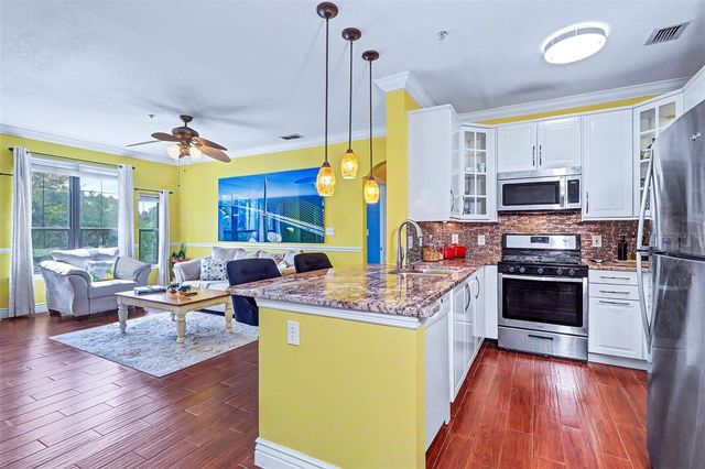 2746 VIA TIVOLI 122B, Clearwater, FL 33764