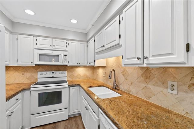 27405 Plantation NE Drive, Atlanta, GA 30324