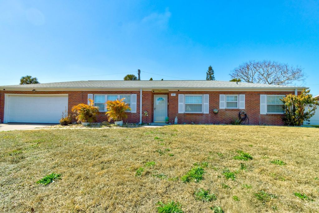 888 W COQUINA DRIVE, Daytona Beach, FL 32117