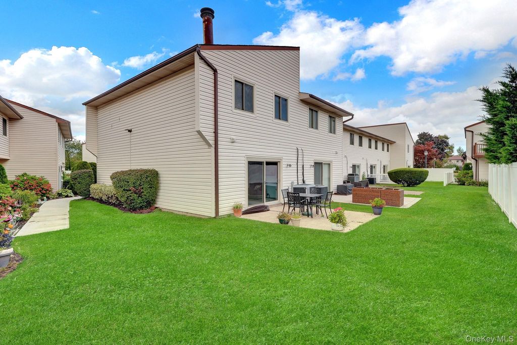 650 Newbridge Road #53, East Meadow, NY 11554 — photo 5