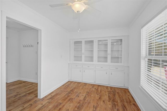 1618 W 10th Street, Freeport, TX 77541