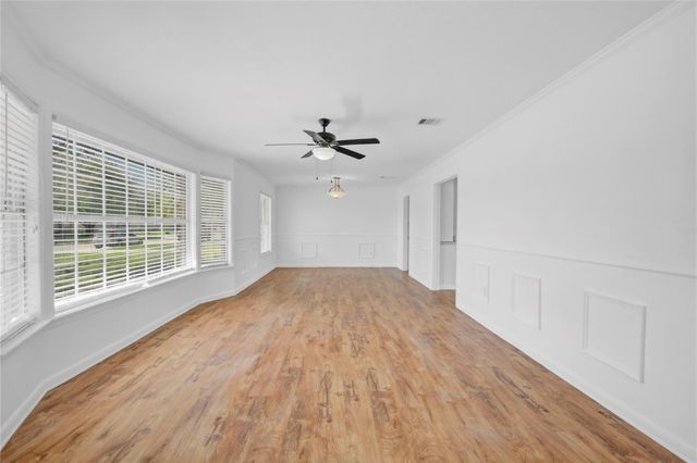 1618 W 10th Street, Freeport, TX 77541