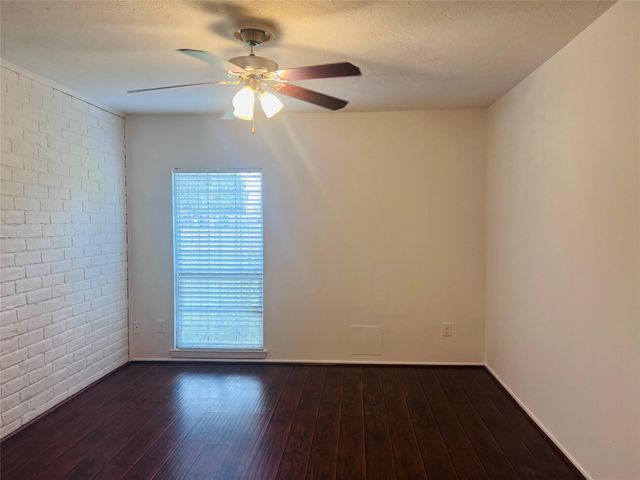 7423 Cook Road, Houston, TX 77072