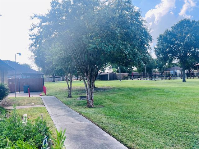 7423 Cook Road, Houston, TX 77072