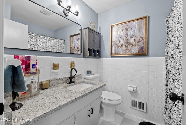 9906 Sunkist Way, Louisville, KY 40272