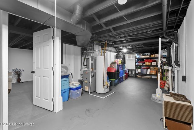 9906 Sunkist Way, Louisville, KY 40272