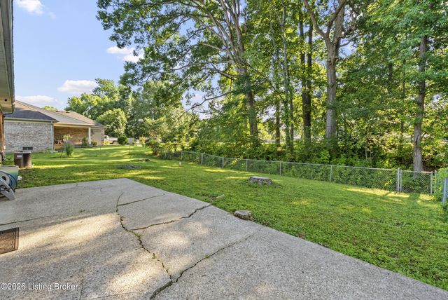 9906 Sunkist Way, Louisville, KY 40272
