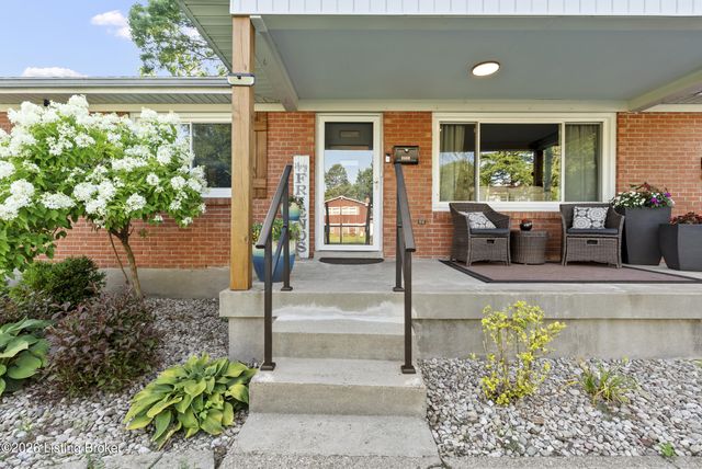 9906 Sunkist Way, Louisville, KY 40272