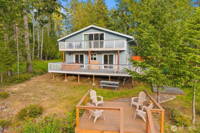 61 E Orchard Beach Drive, Grapeview, WA 98546