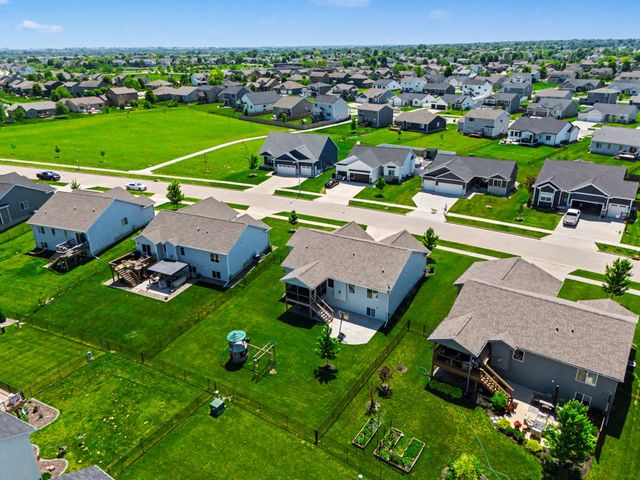 1312 NW 29th Street, Ankeny, IA 50023