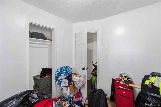 6075 Ashton Avenue, Detroit, MI 48228