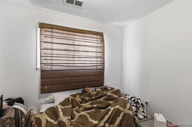 6075 Ashton Avenue, Detroit, MI 48228