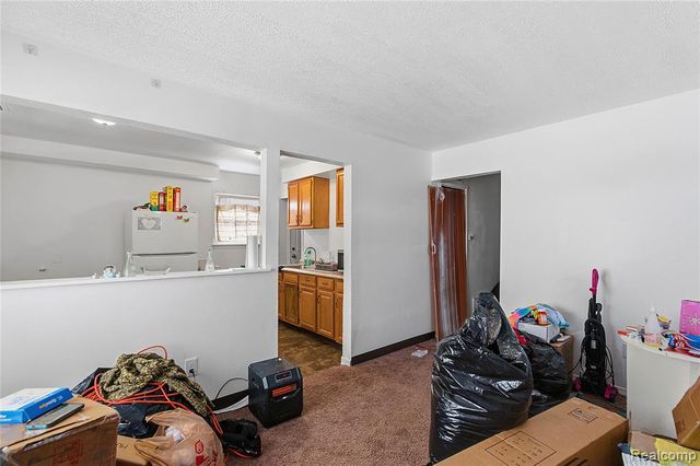 6075 Ashton Avenue, Detroit, MI 48228