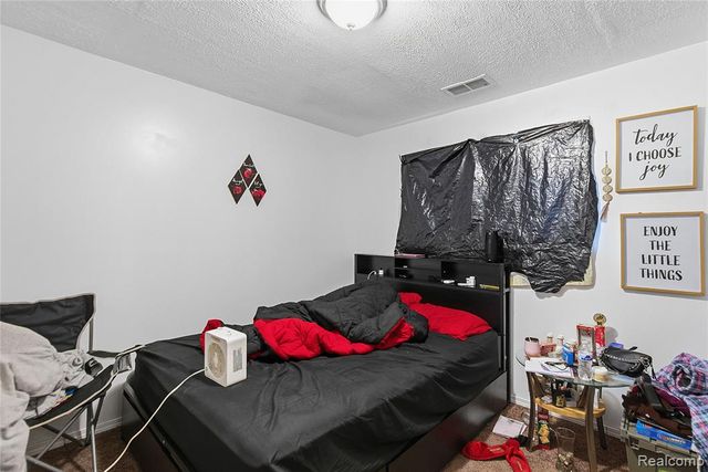 6075 Ashton Avenue, Detroit, MI 48228